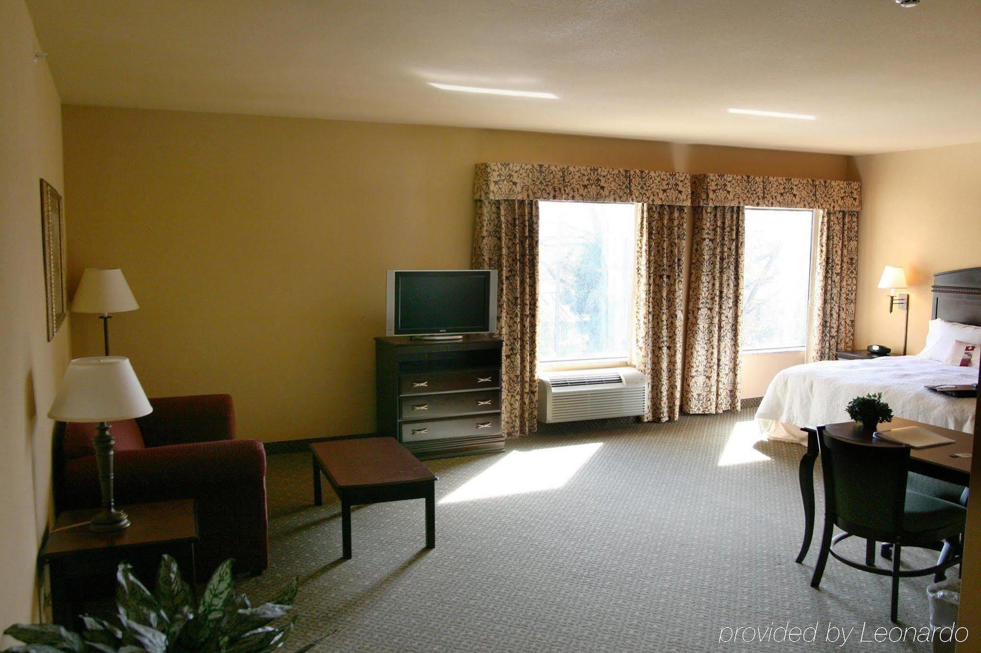 Hampton Inn&Suites Fredericksburg Zimmer foto