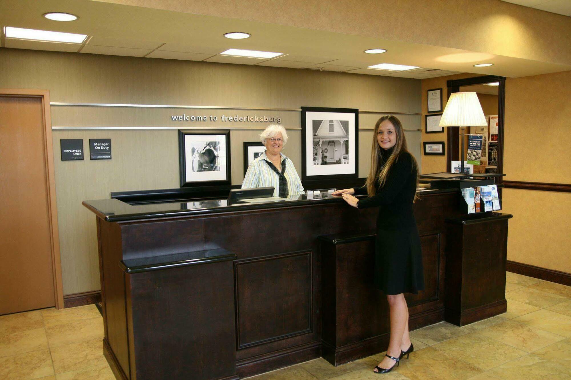 Hampton Inn&Suites Fredericksburg Interior foto